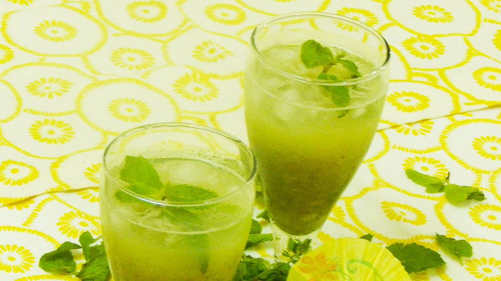 आम पन्ना रेसिपी | Aam Panna Recipe in Hindi