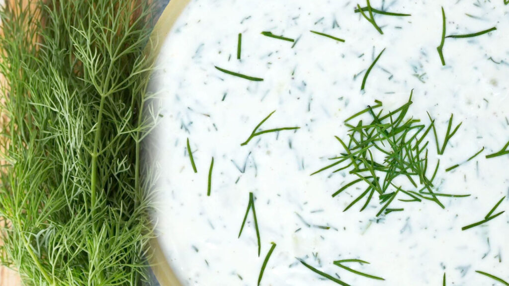 Dill Dip with Yogurt & Garlic